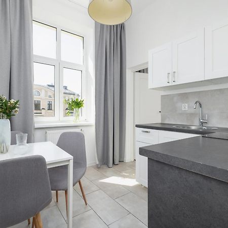 2-Bedroom Apartment - Dluga 65 Krasków Eksteriør bilde